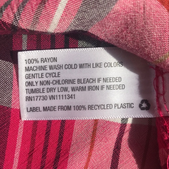 Pink Light Weight Flannel - Picture 4 of 4
